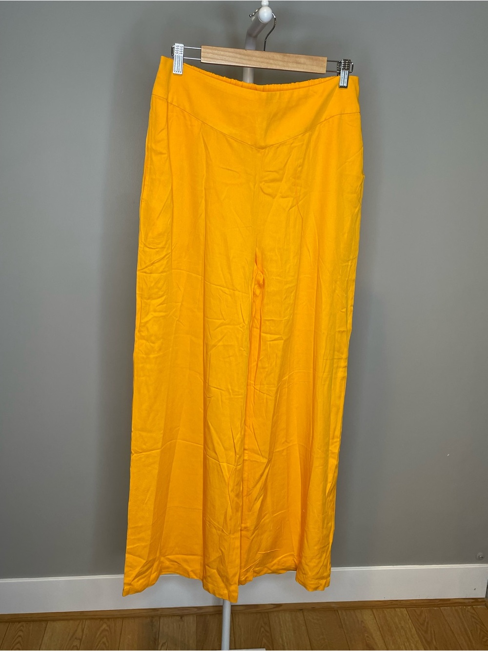 Wide Leg Yellow Women’s Pants NWT - Large